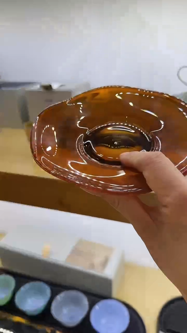 玉见熏银壶承琥珀