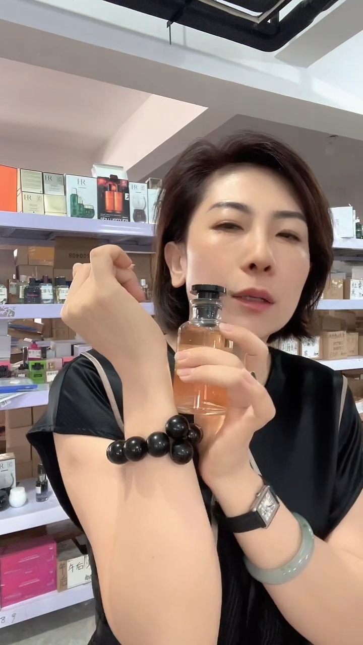 茶周边摆件手拿摆件破晓