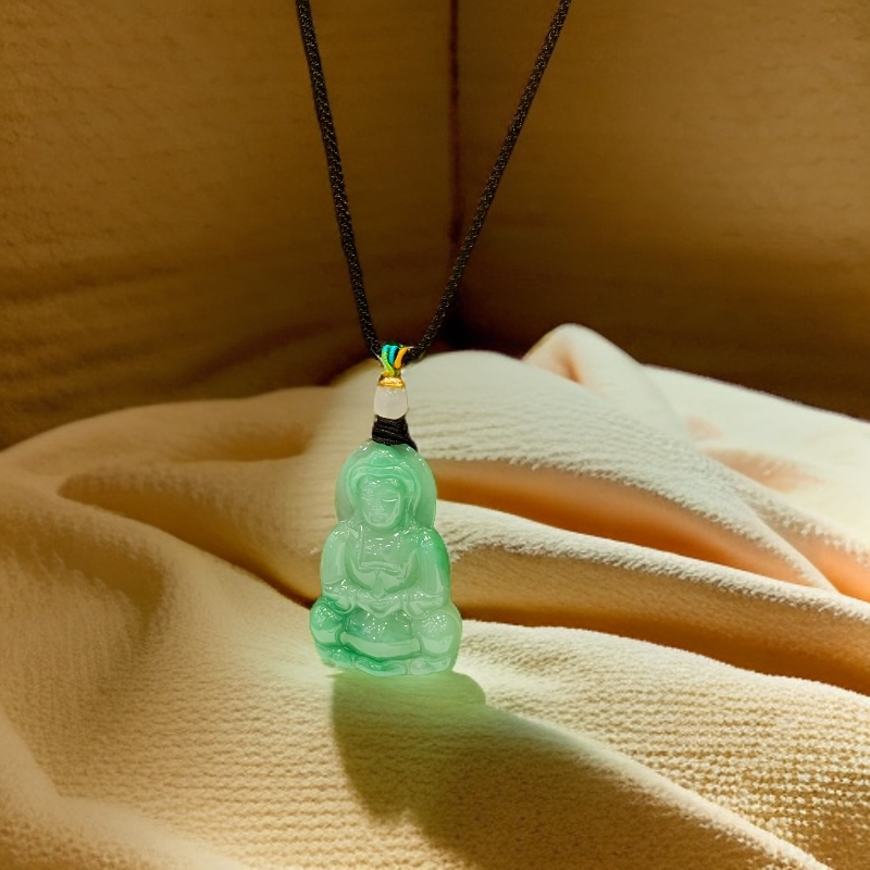 天然A货非洲翠冰润满绿精雕观音