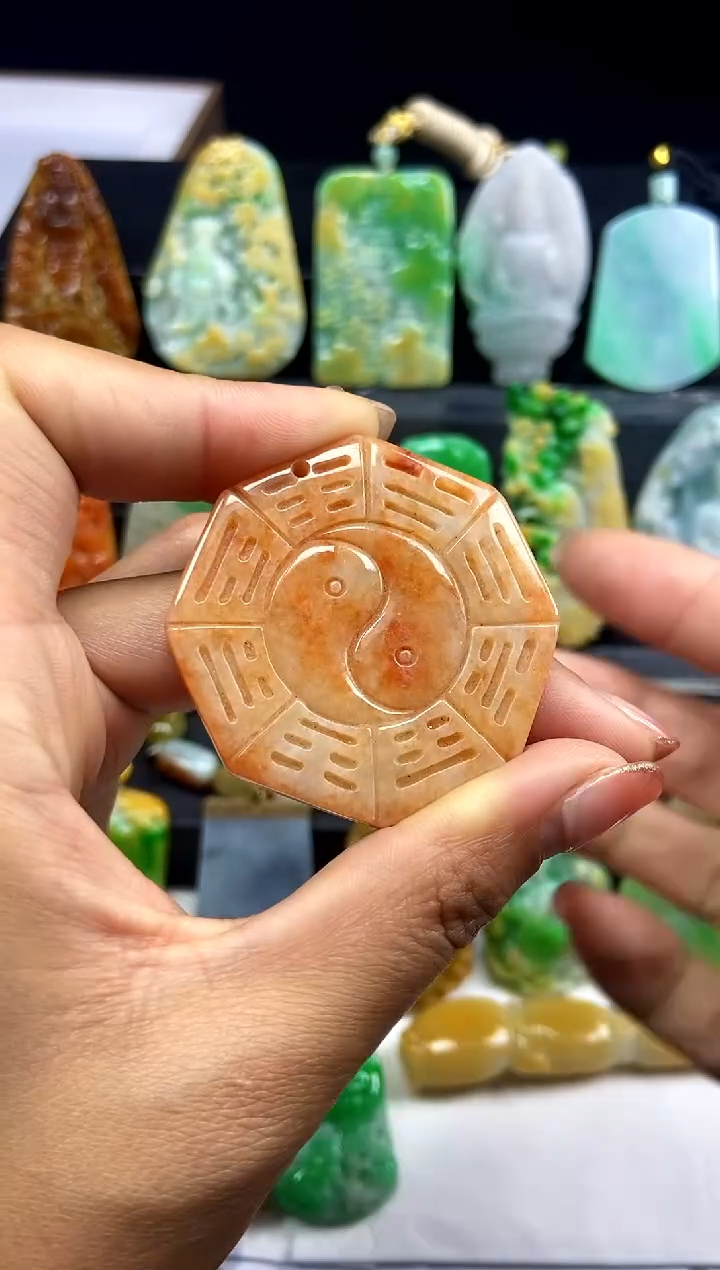 【闪购商品】翡翠颈饰未镶嵌翡翠A货