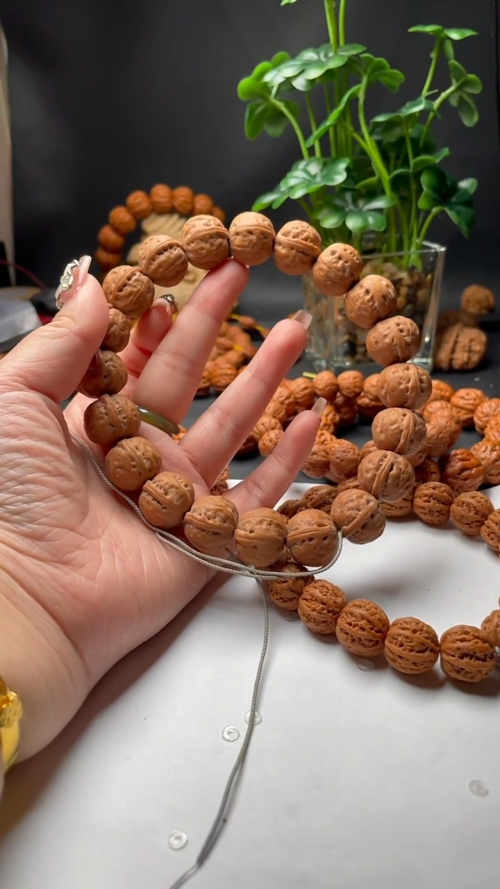 【闪购商品】文玩核桃手串门头沟一道筋元宝