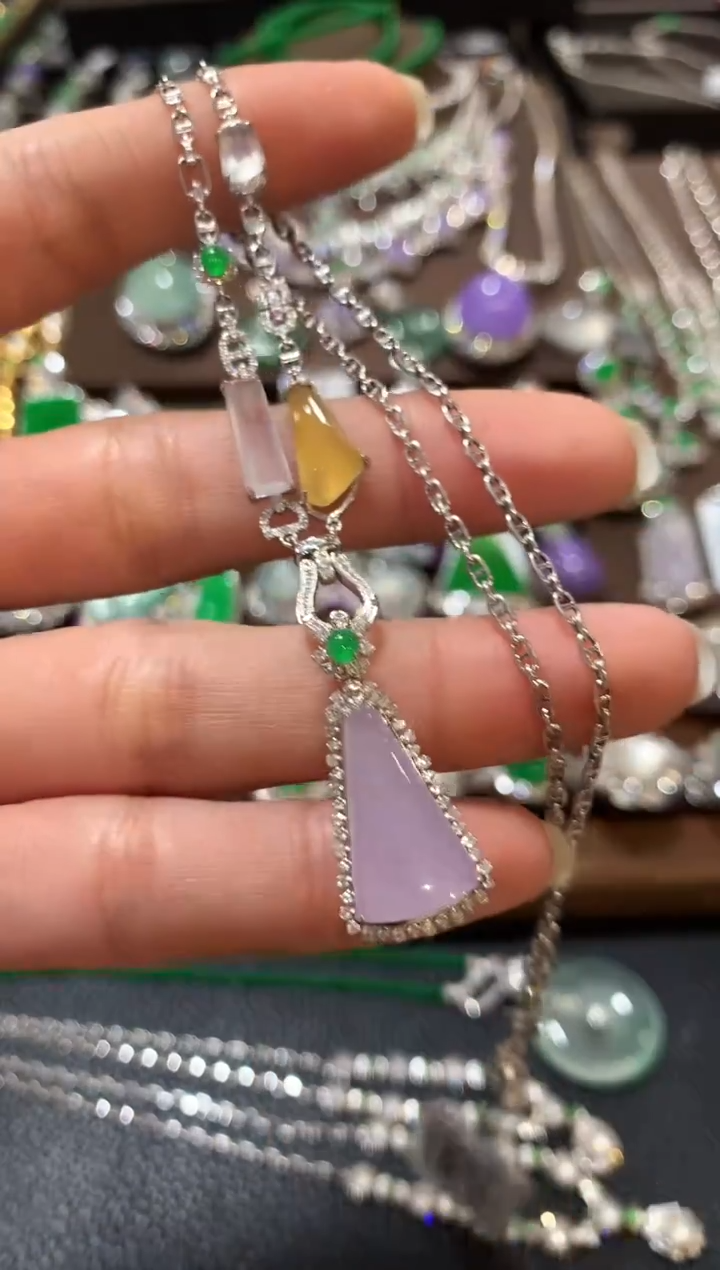 项链18K金镶嵌翡翠m68多样性一件发货