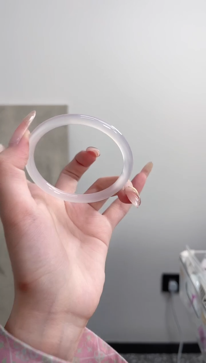 【闪购商品】玛瑙/玉髓手镯未镶嵌53圈