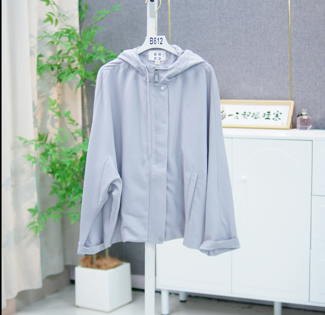 612 AA61女装连衣裙（撤柜尾货默认剪标偶有微瑕介意不拍）