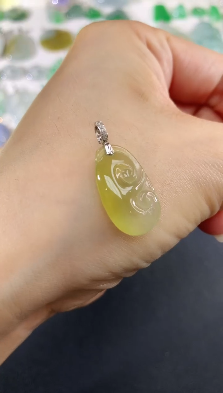 吊坠(不含链)18K金镶嵌翡翠31|2500