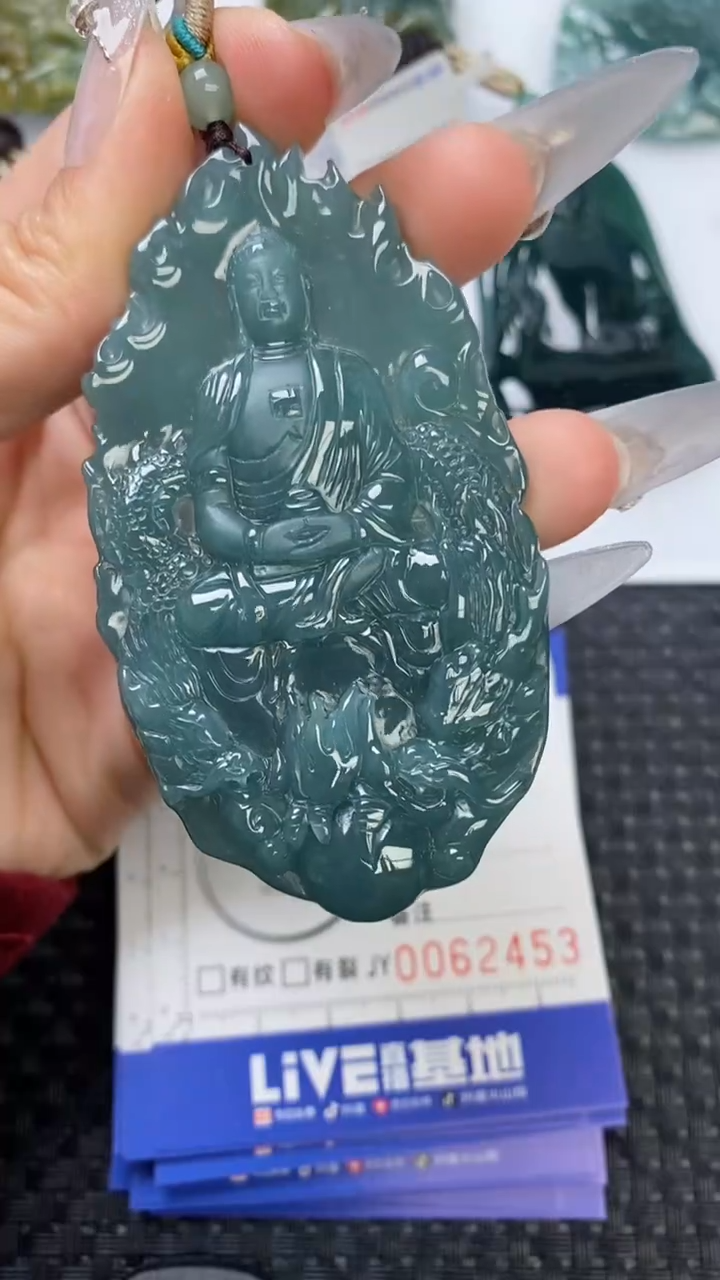 【闪购商品】翡翠颈饰未镶嵌11111111111111111