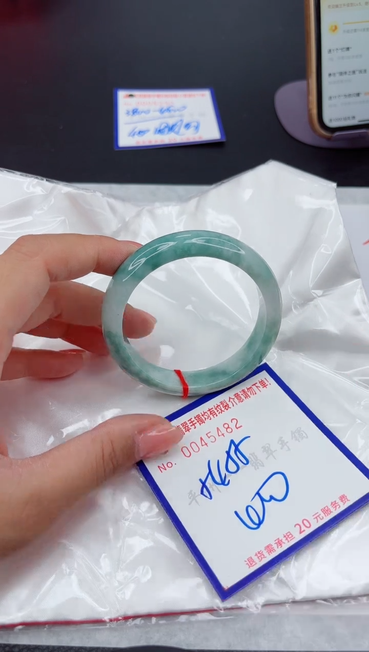 翡翠手镯未镶嵌1111111111111