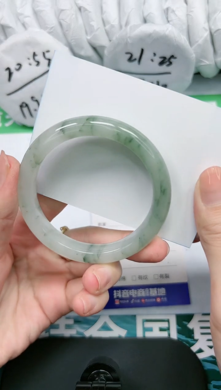 【闪购商品】石英质玉手镯未镶嵌K51-57