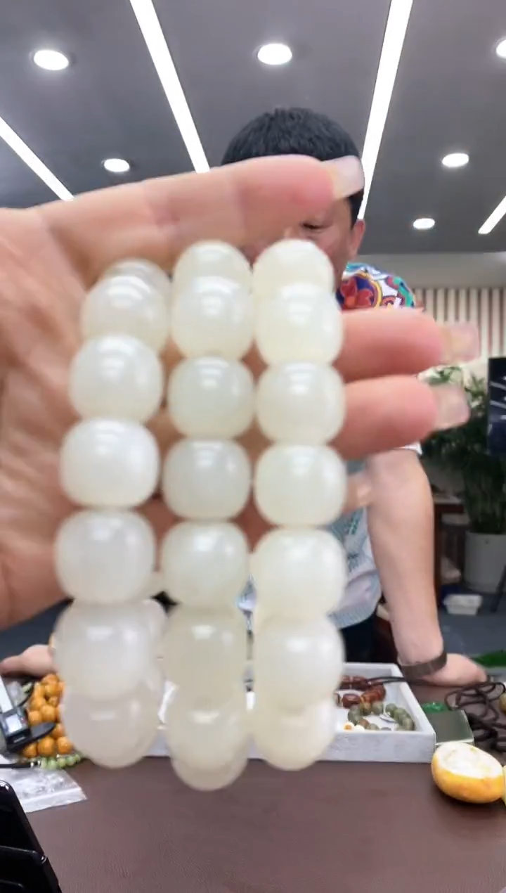 【闪购商品】和田玉手串未镶嵌多样式发货随机发一