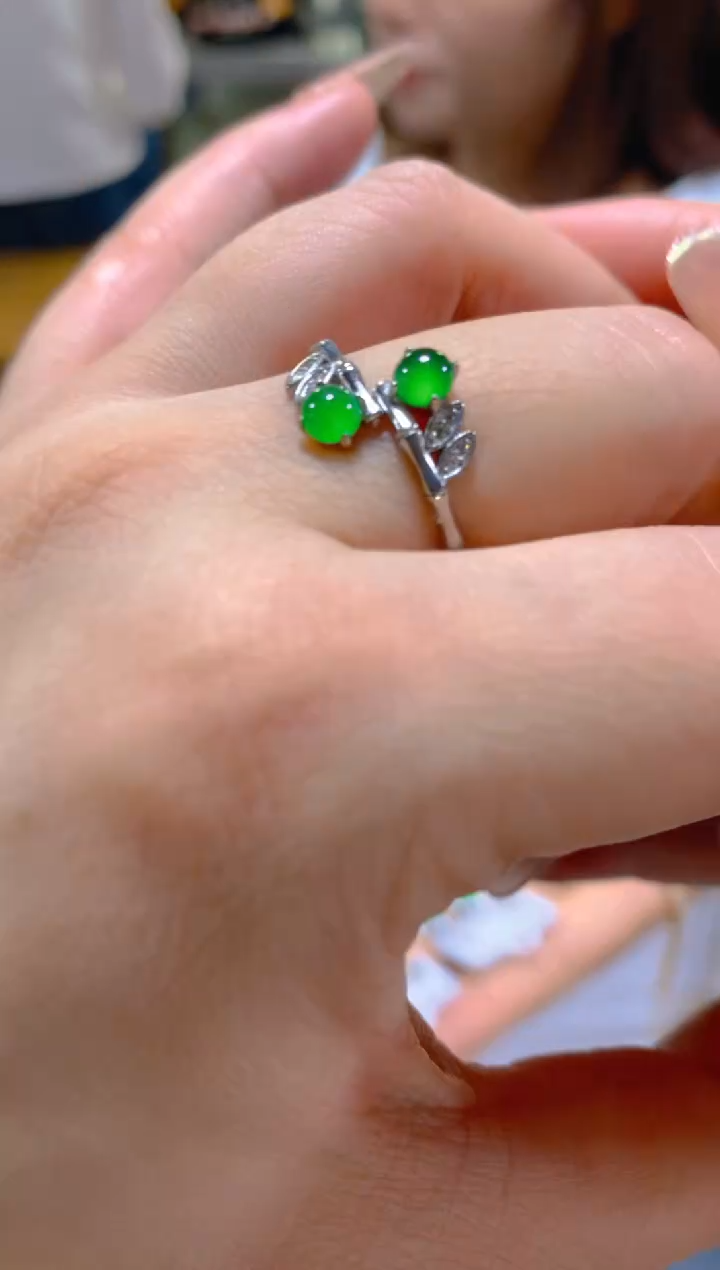 未镶嵌戒指翡翠多样性发一