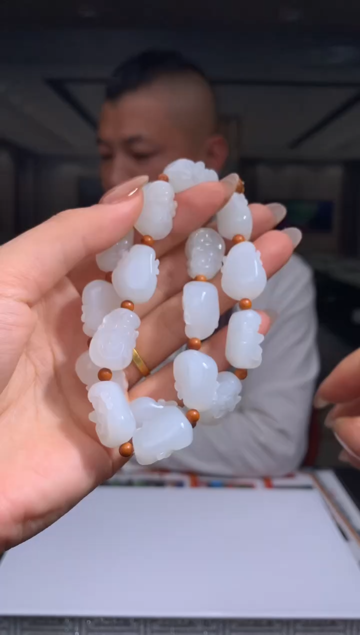 【闪购商品】定制和田玉Boss阳天然和田玉（拍一发一）