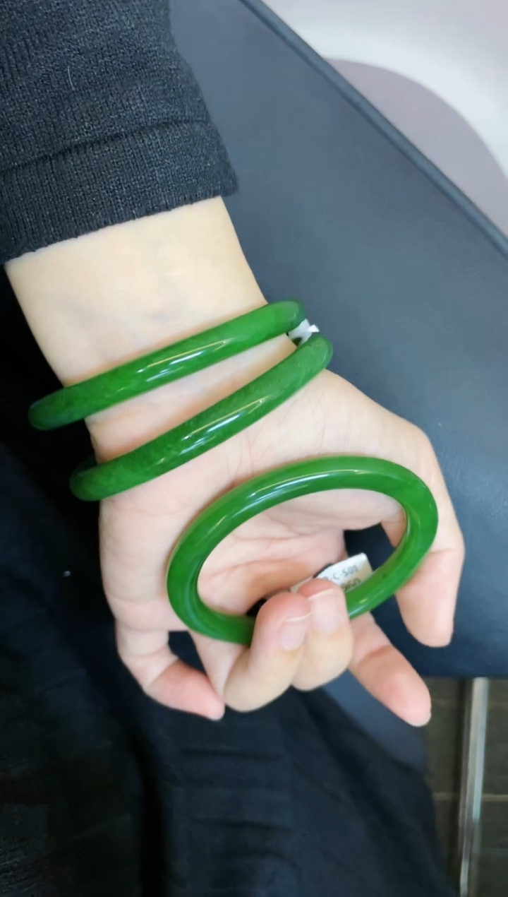 【闪购商品】和田玉手镯未镶嵌53-63多样性发一