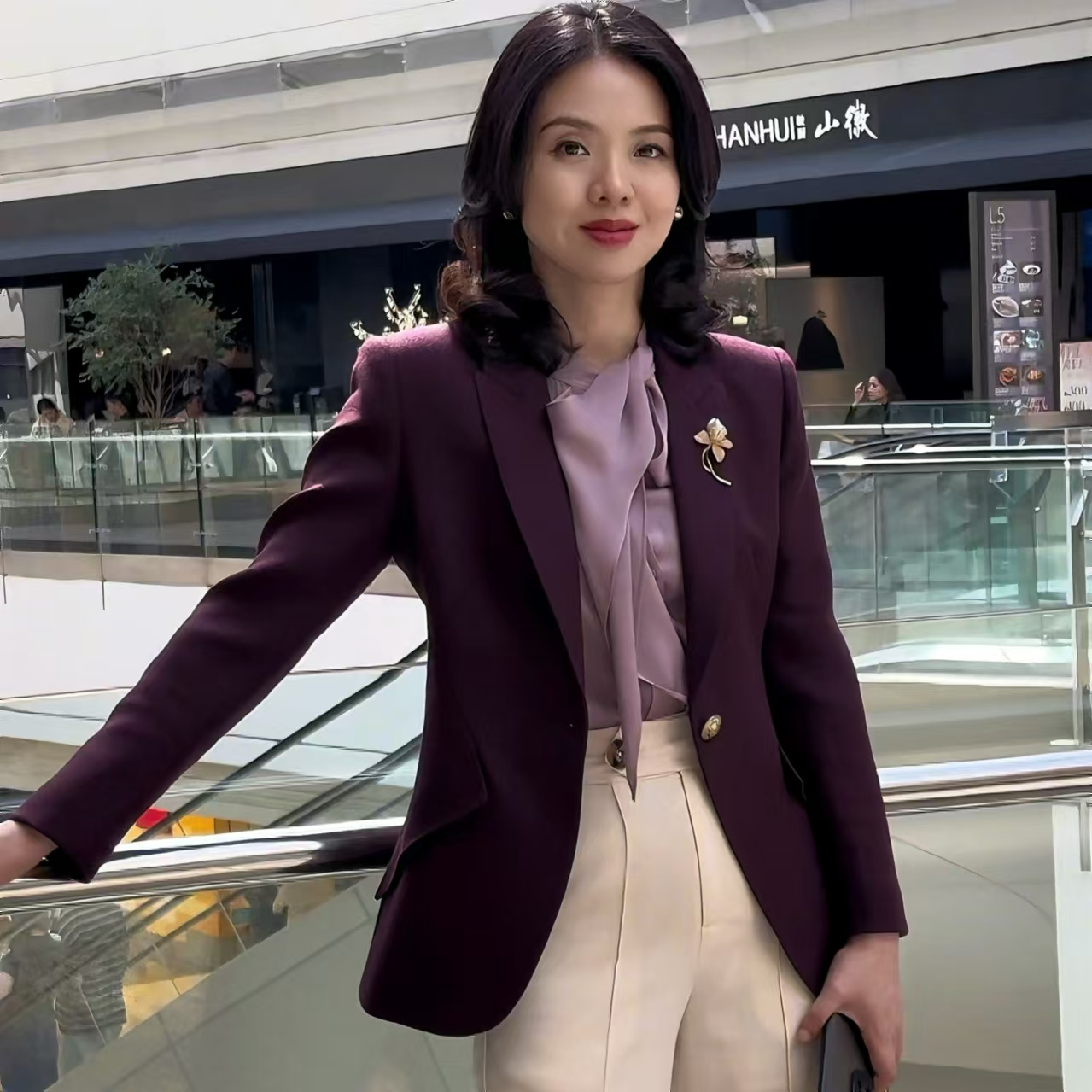 2025新款上新气质通勤立裁羊毛女士外套13162