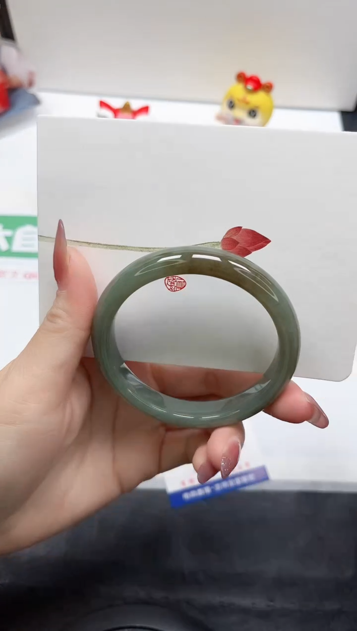 【闪购商品】石英质玉手镯未镶嵌220-57