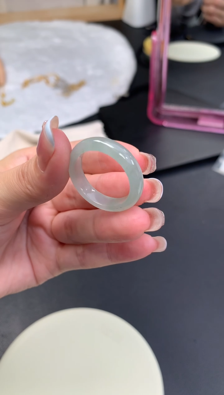 未镶嵌定制翡翠48小时鉴赏期 退货不扣服务费