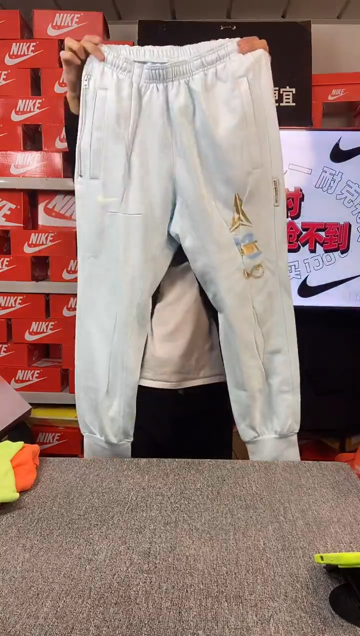 【瑕疵修复】206编码 NIKE/耐克 直播间过款为准 尺码170M