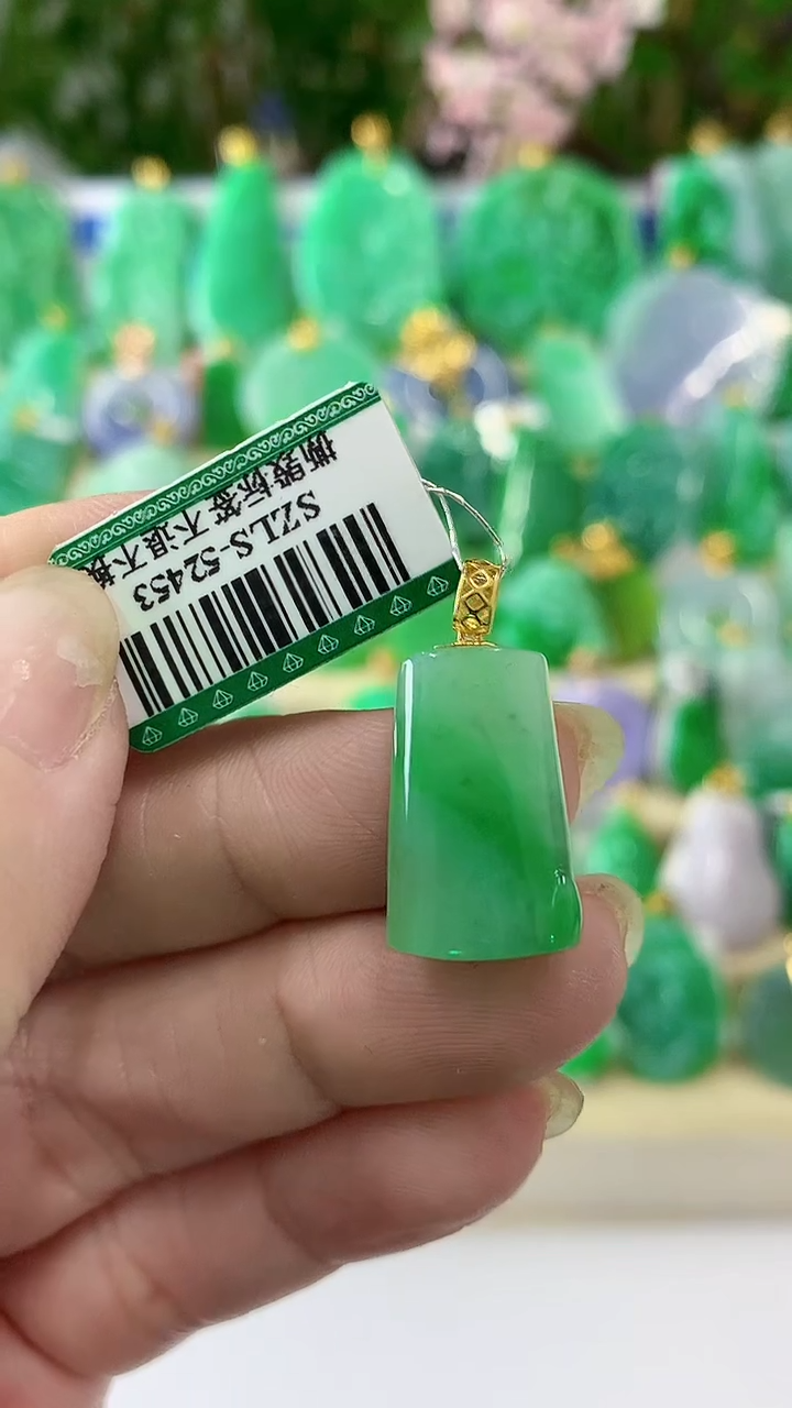 【闪购商品】翡翠颈饰18K金镶嵌挂件