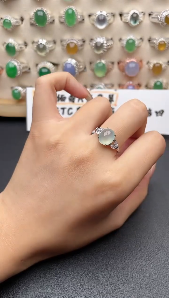 【闪购商品】翡翠戒指银S925镶嵌一物一证一礼盒