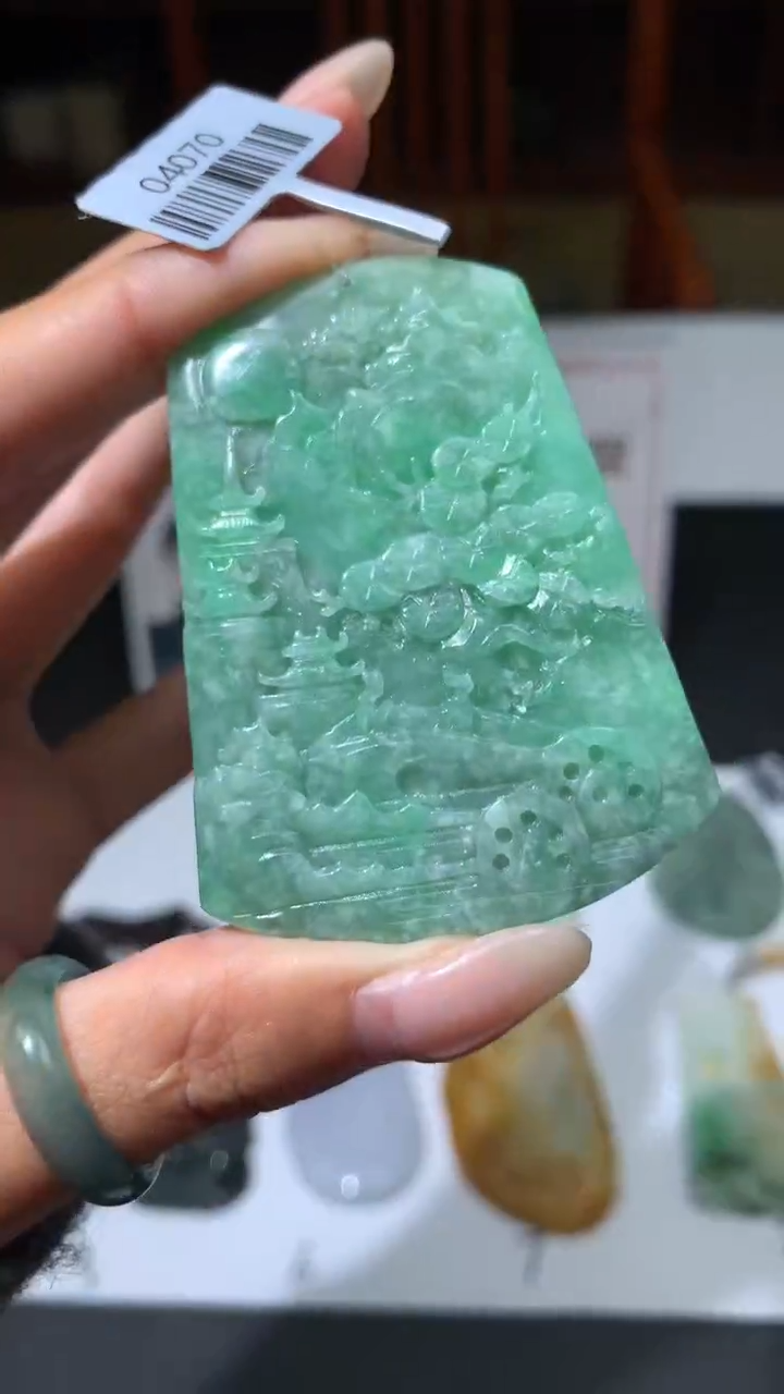 【闪购商品】定制翡翠未镶嵌不退不换CMH1件-A