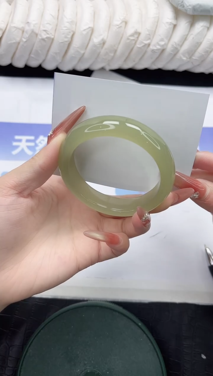 未镶嵌手镯石英质玉24-55