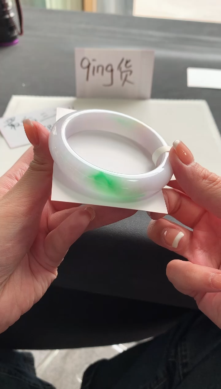 【闪购商品】翡翠手镯未镶嵌54.8正圈买断A7199