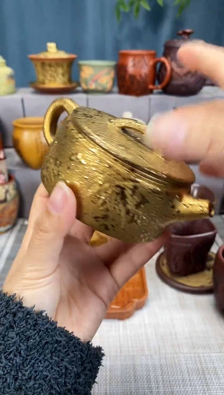 宜兴原矿紫砂闪购