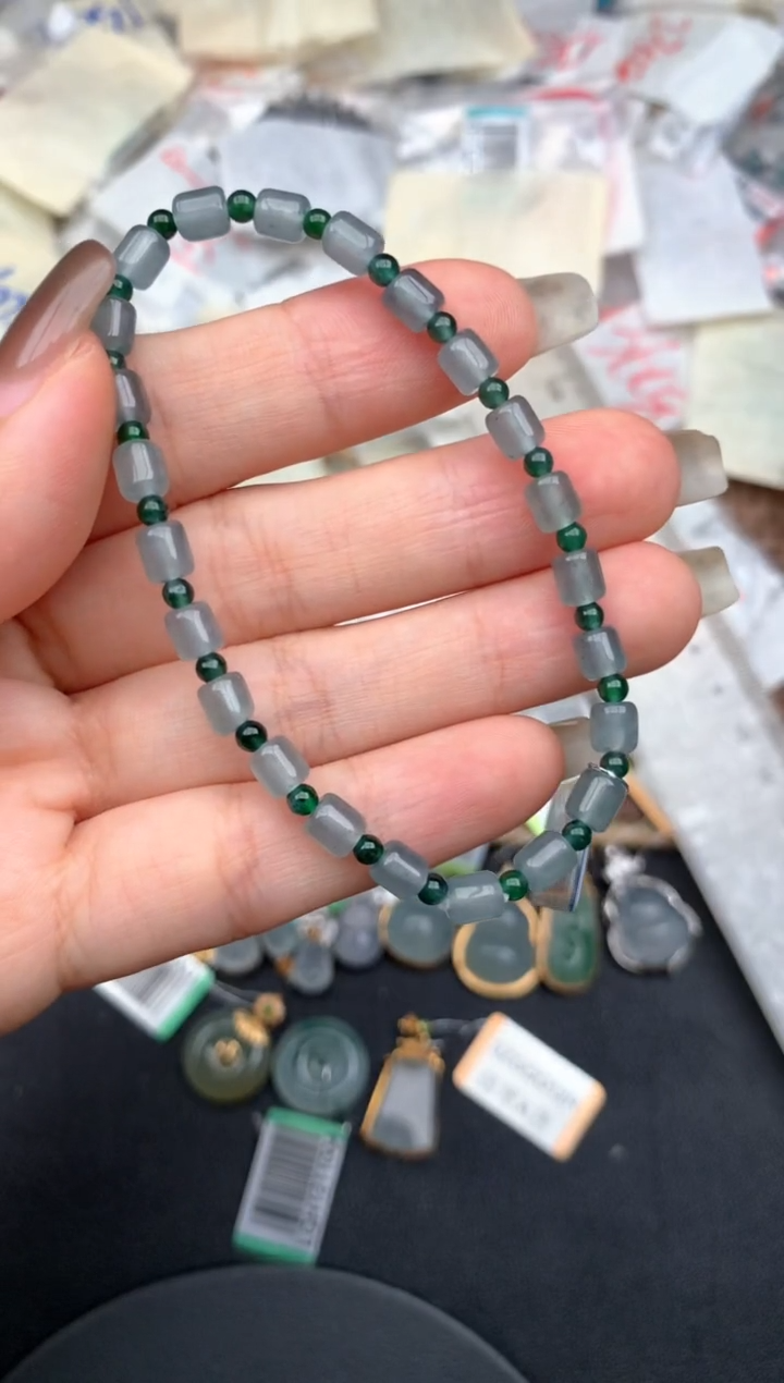 未镶嵌挂件翡翠一