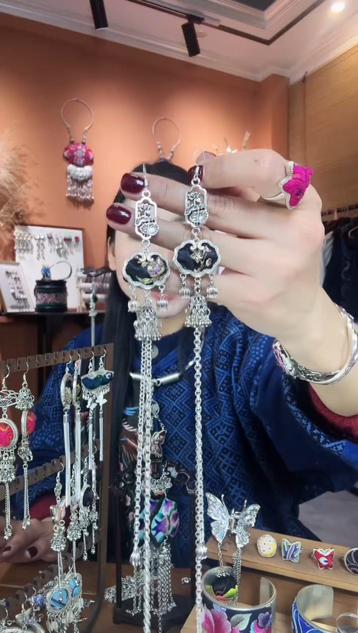 【闪购商品】刺绣纯手工民族风耳环