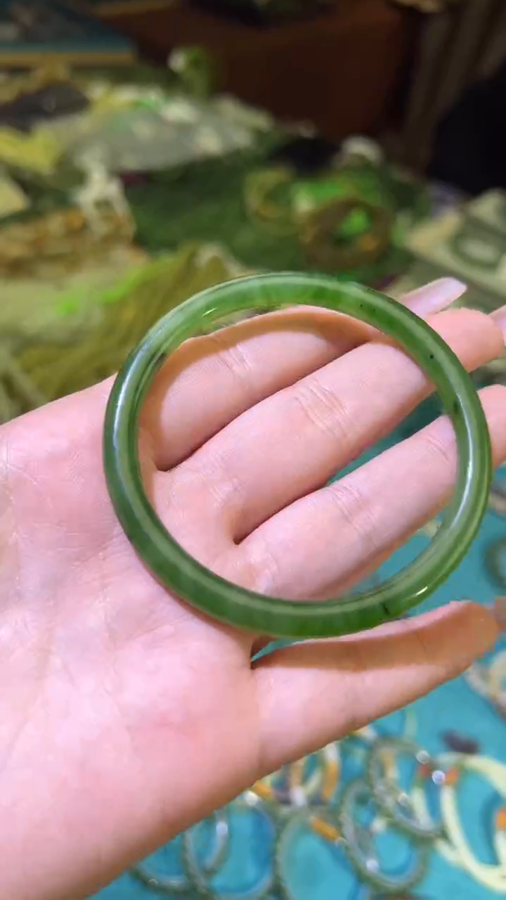 【闪购商品】和田玉手镯未镶嵌和田玉手镯多样性拍一发一