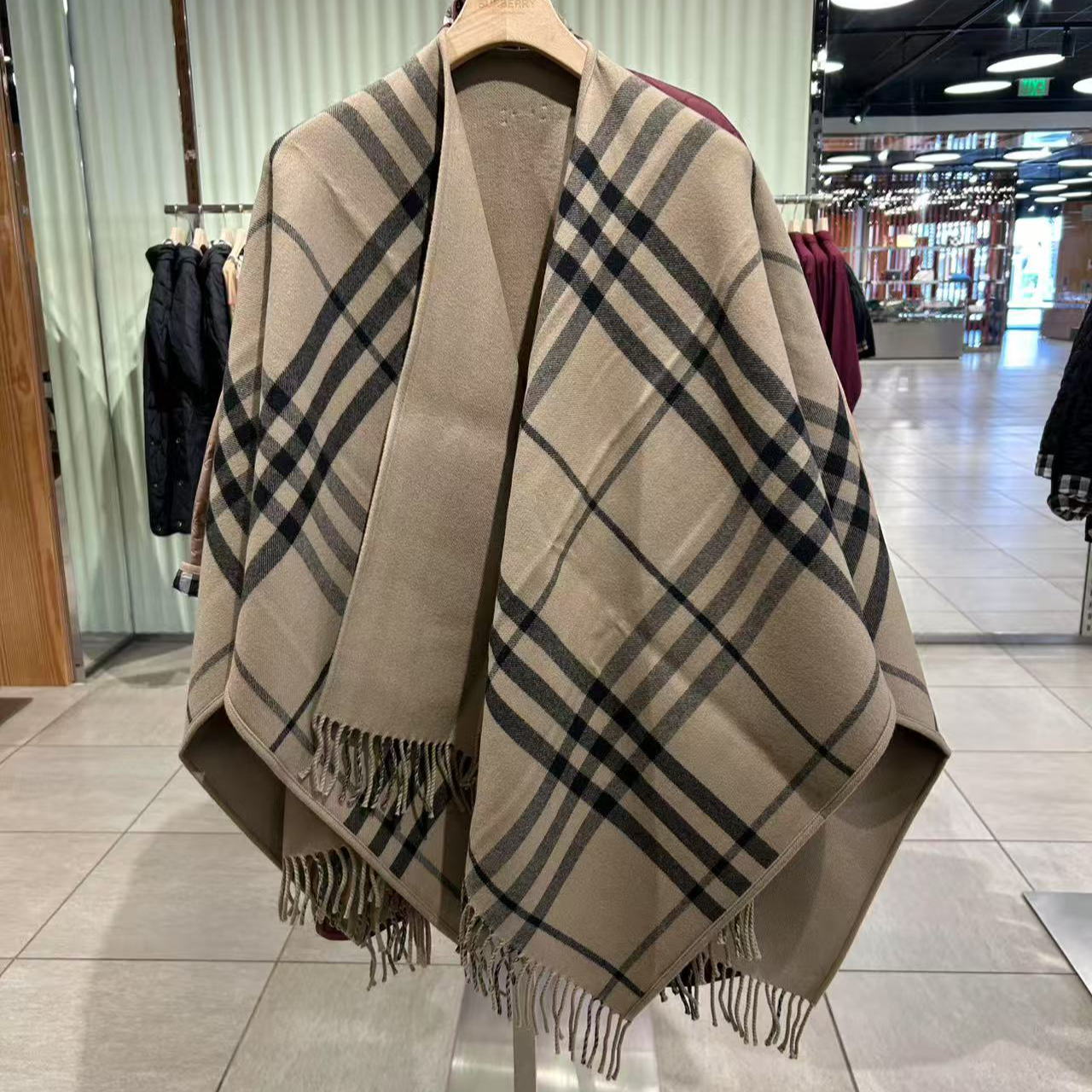 BURBERRY/博柏利时尚轻奢经典新款格纹流苏披肩 女款 浅棕色