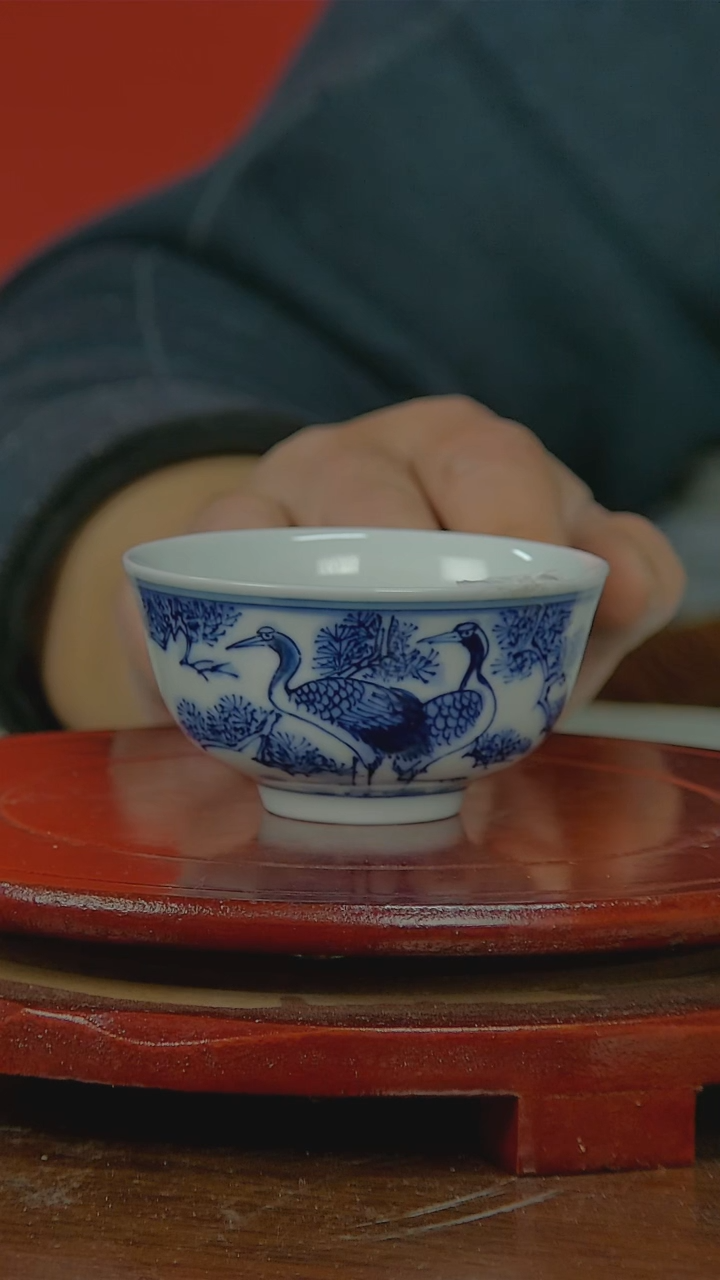 【闪购商品】003景德镇民间艺人青花松鹤延年主人杯