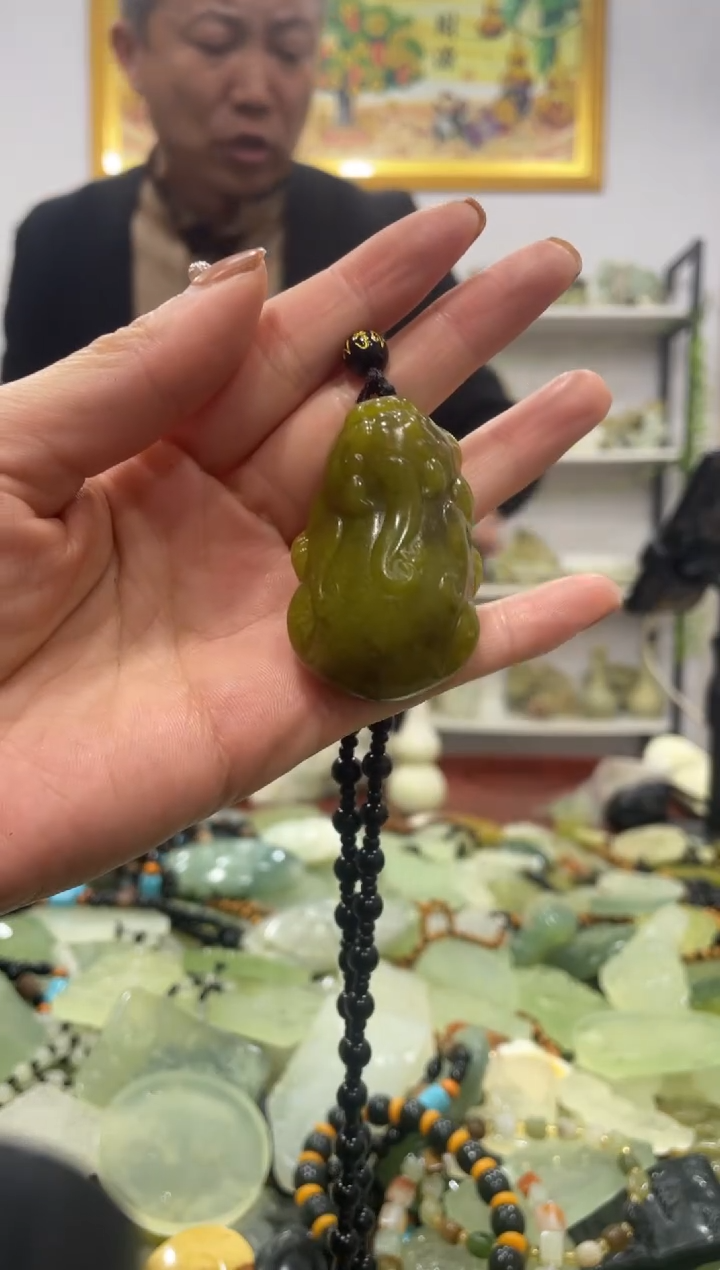 【闪购商品】岫玉吊坠未镶嵌