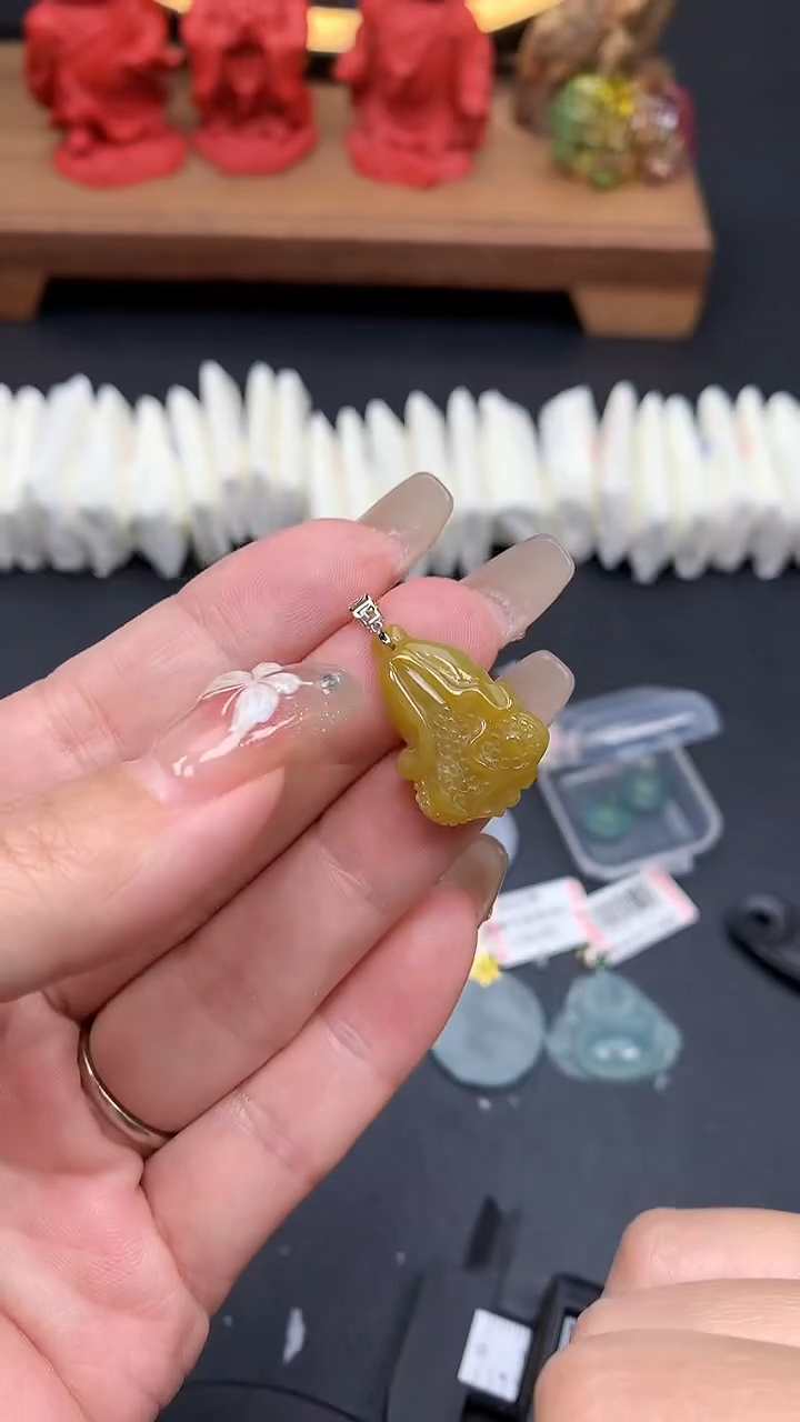 【闪购商品】翡翠吊坠(不含链)18K金镶嵌MS150167