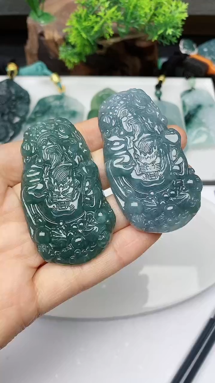 【闪购商品】翡翠颈饰未镶嵌多样性发其一