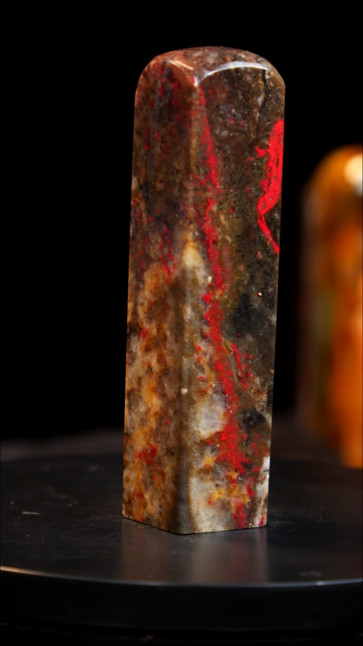 鸡血石刘关张鸡血石