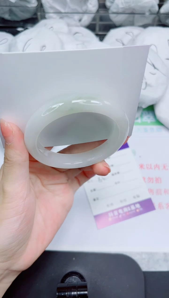 石英质玉手镯未镶嵌85-53