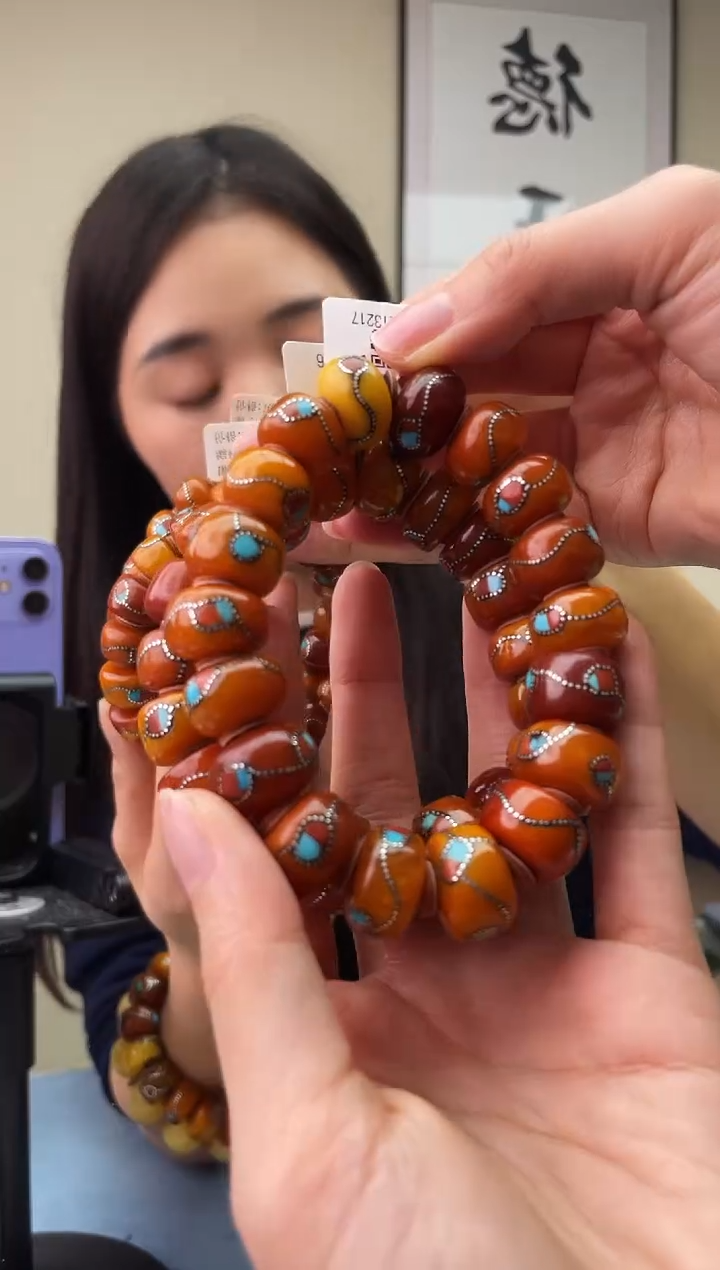 琥珀未镶嵌珠宝奇石T0假一罚十多样性发其一