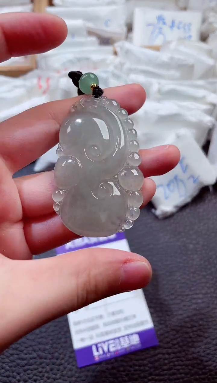 翡翠未镶嵌颈饰00009335