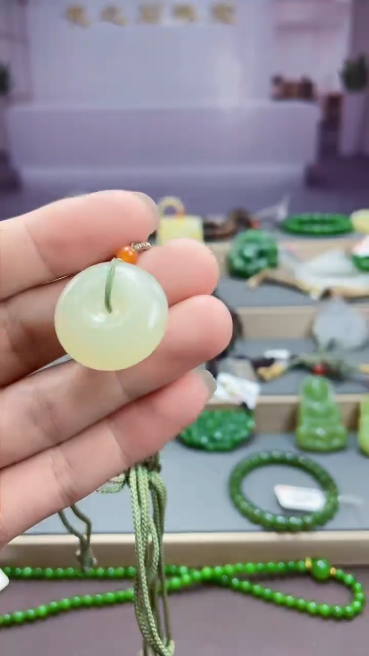 【闪购商品】和田玉吊坠未镶嵌34平安扣    