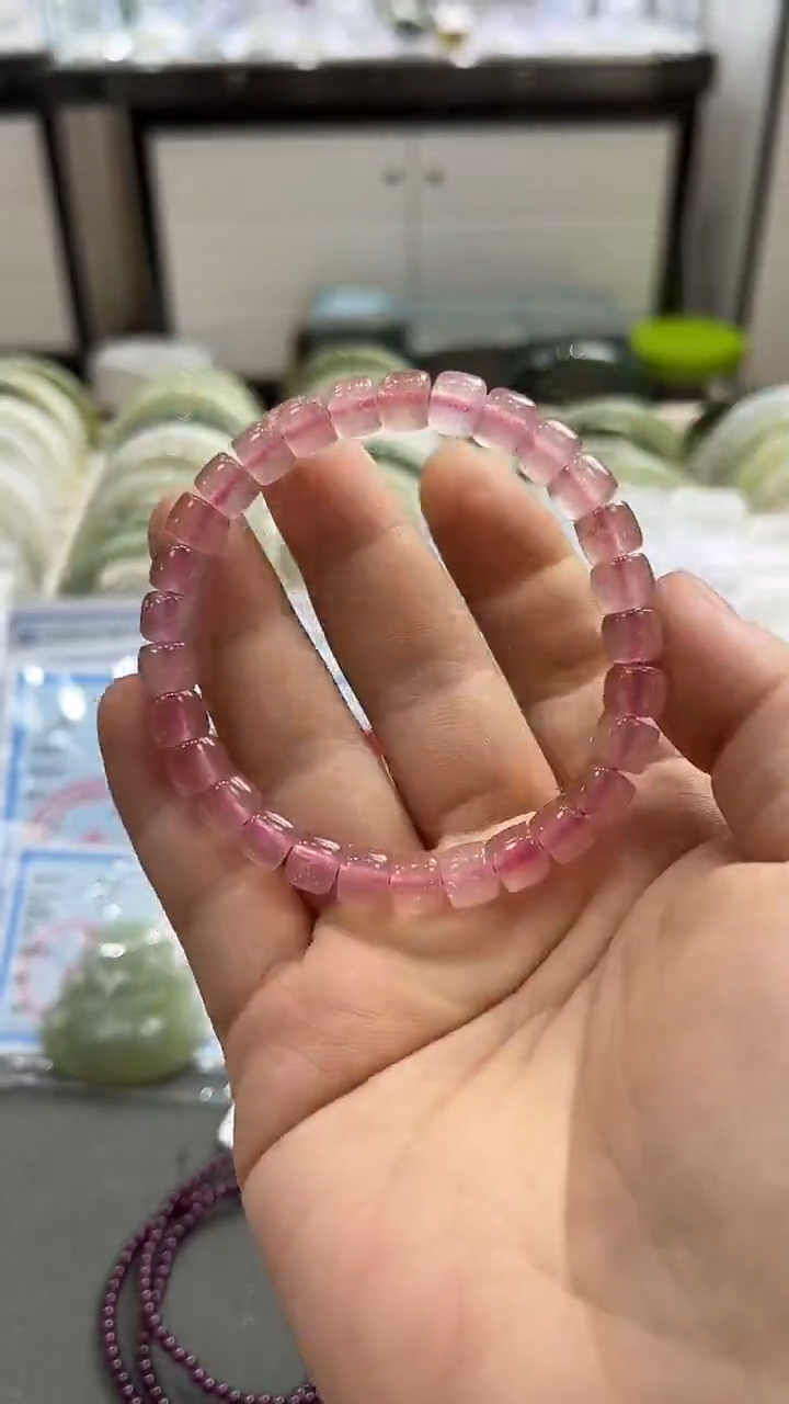 【闪购商品】水晶手链未镶嵌草莓晶直切手串8mm