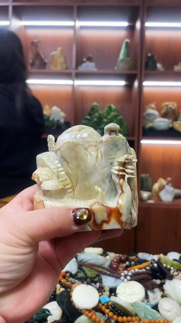 未镶嵌蛇纹石玉摆件     