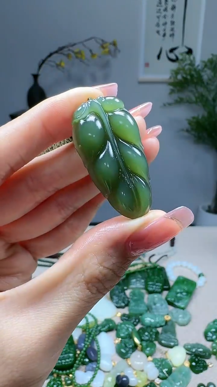 未镶嵌和田玉挂件1
