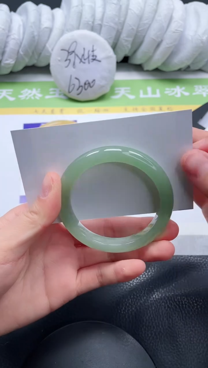 【闪购商品】石英质玉手镯未镶嵌A60-52+