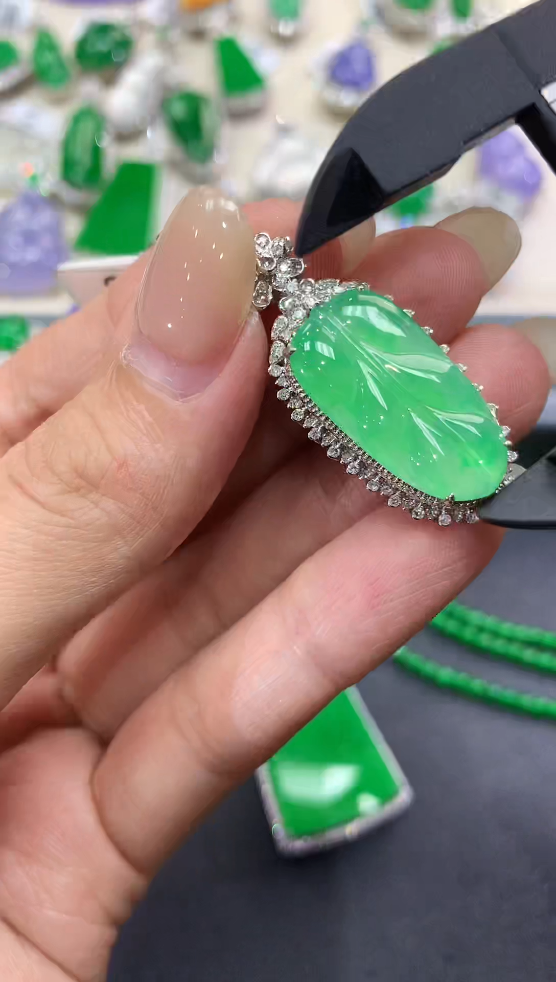 【闪购商品】翡翠吊坠(不含链)18K金镶嵌w141      