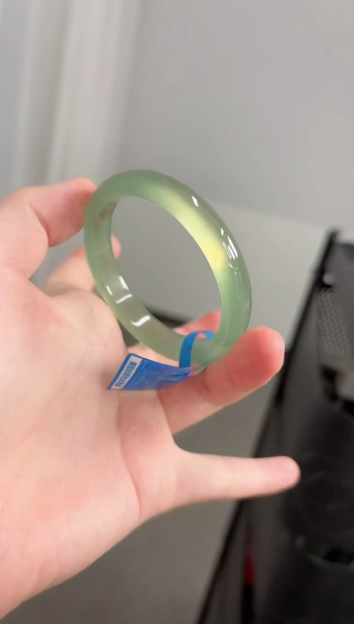 玛瑙/玉髓手镯未镶嵌56-57圈