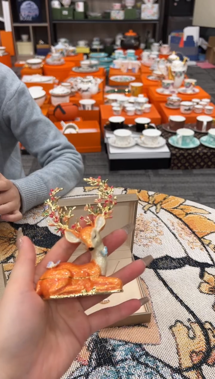 【闪购商品】杯H851--------------