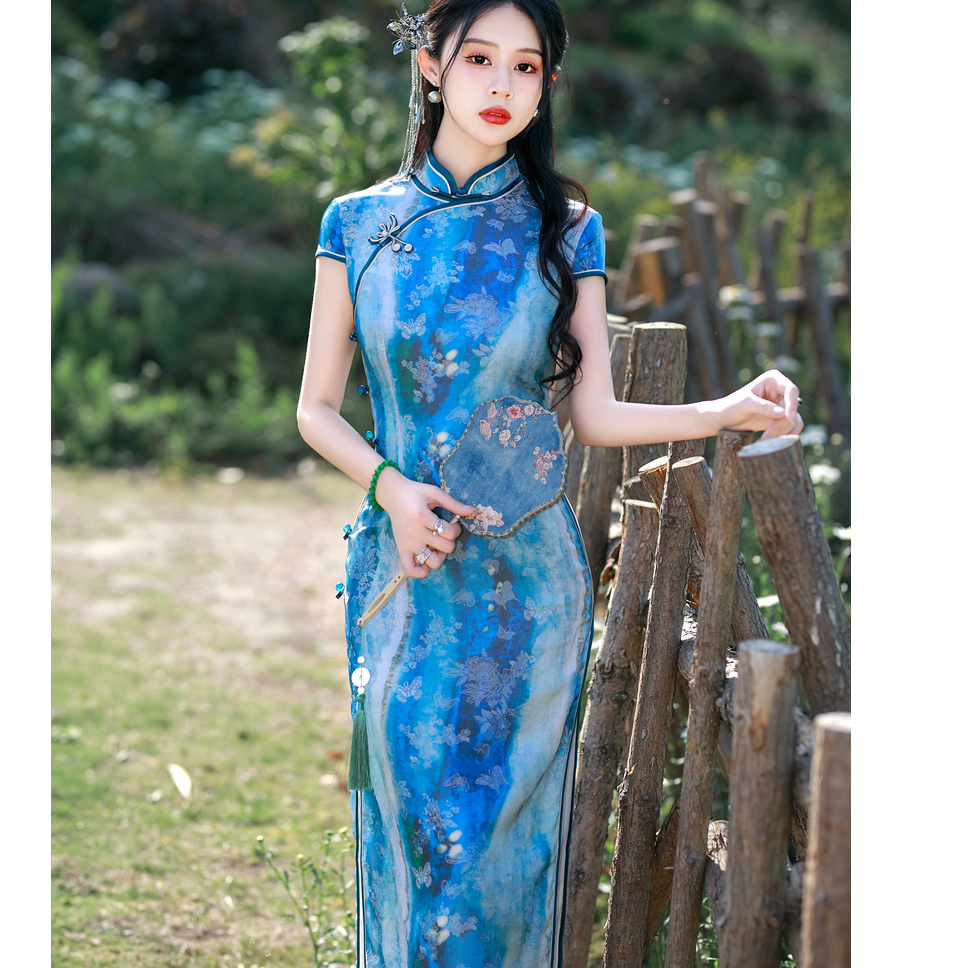 白幼秀新款2025复古时尚优雅中式立领港风款旗袍中国风旗袍5648