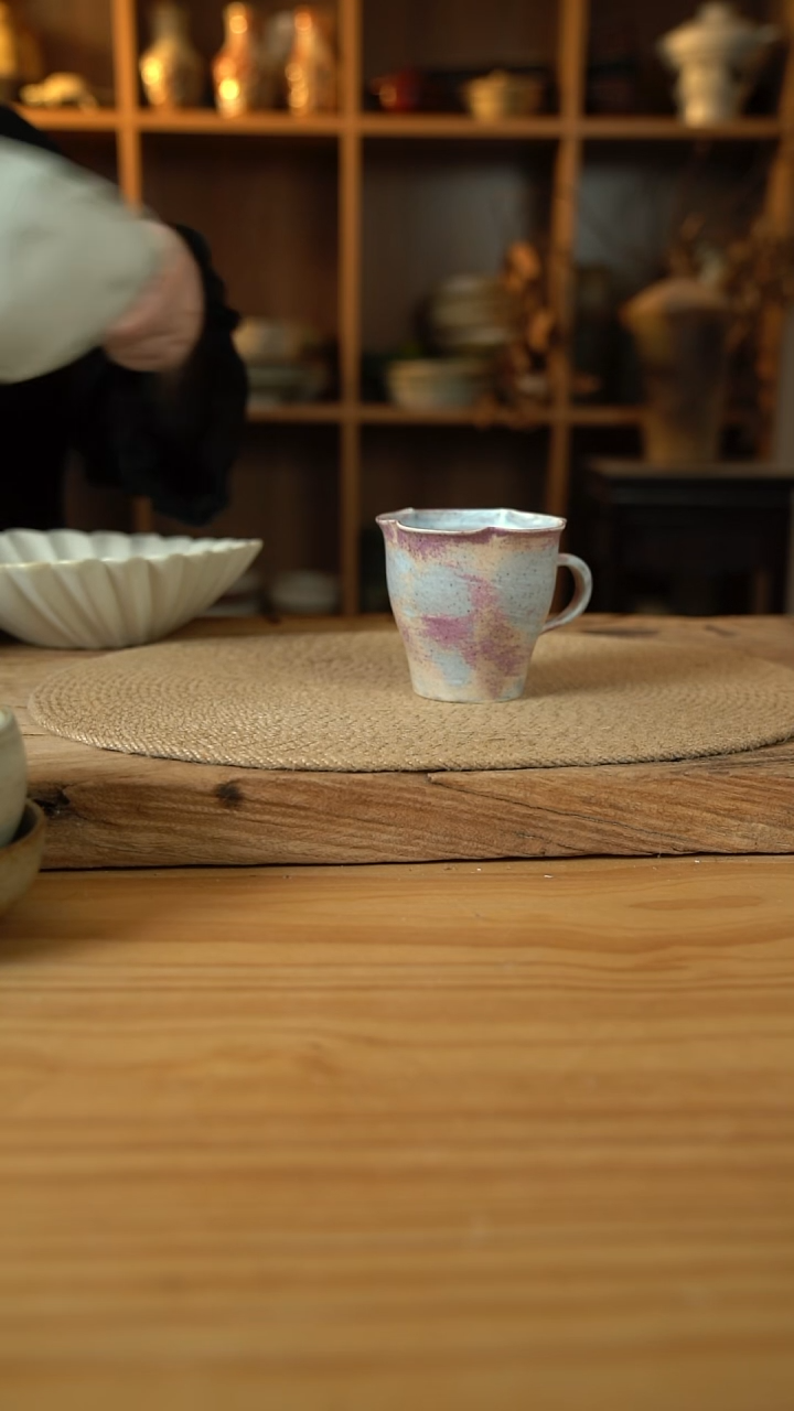 紫色系列的把手手捏花口杯1个