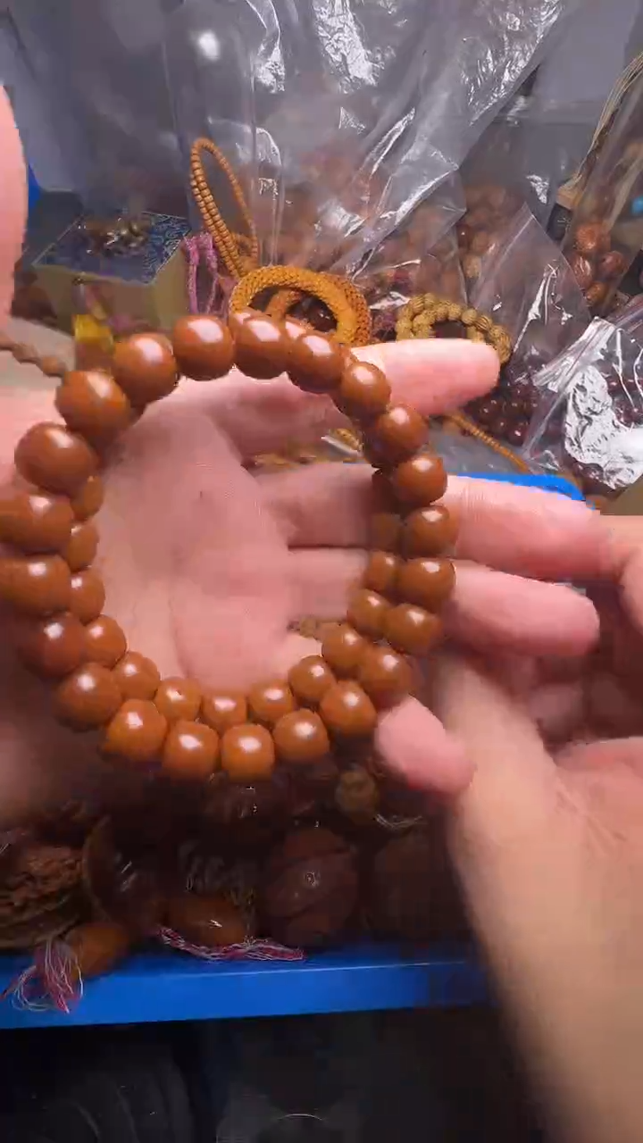 手串橄榄核猴头微瑕老型2条