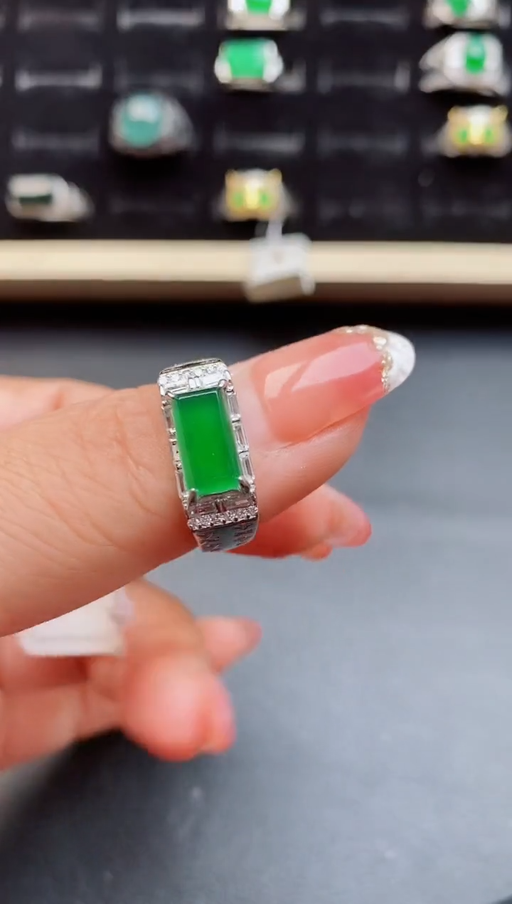 【闪购商品】翡翠戒指银S925镶嵌5085050